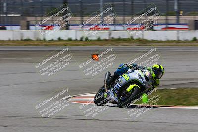 media/Apr-23-2022-Fastrack Riders (Sat) [[cb2d6ae73d]]/LEVEL 4/1PM TURN 6 OUTSIDE/